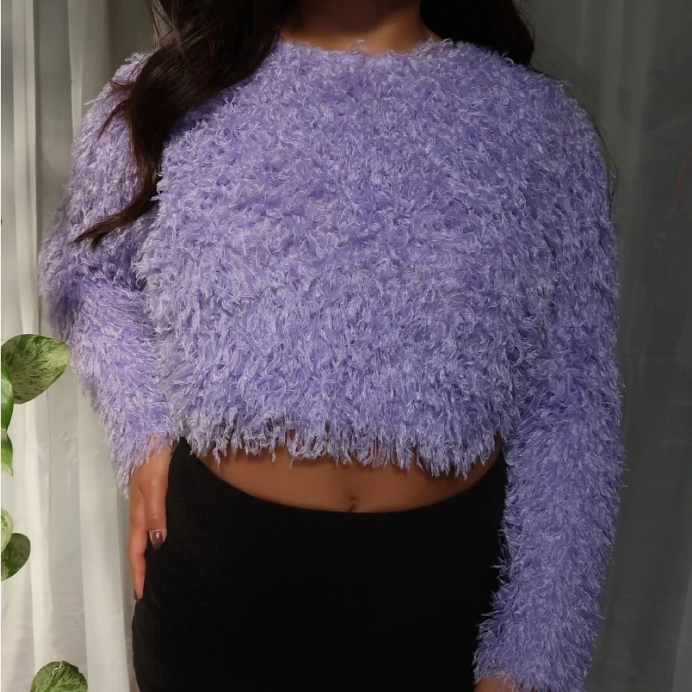 Zara Lilac Fuzzy Crop Top - Picture 2 of 2